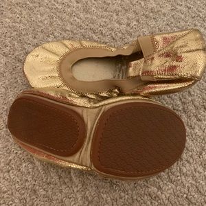 Yosi Samra Gold Ballet Flats